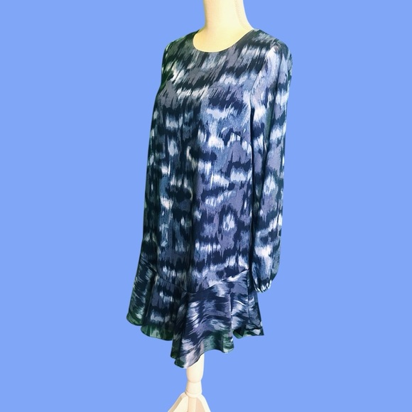 BCBGMaxAzria Ikat Print Chiffon Ruffled Hem Dress in “Pacific Blue Cloud” Size S - Picture 4 of 12